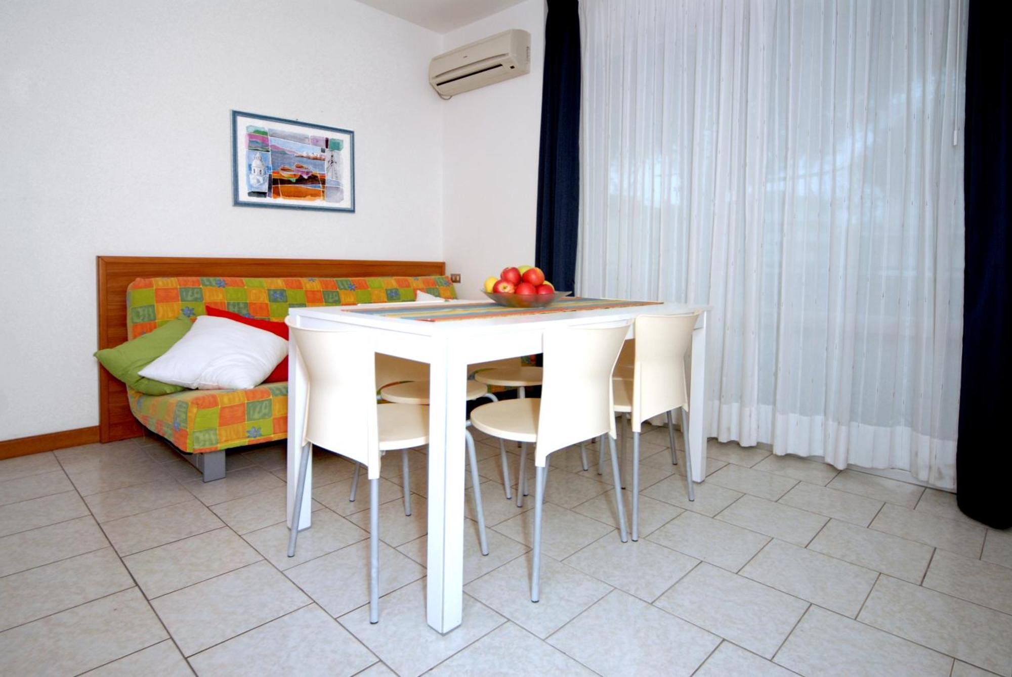 Elios Appartement Bibione Buitenkant foto